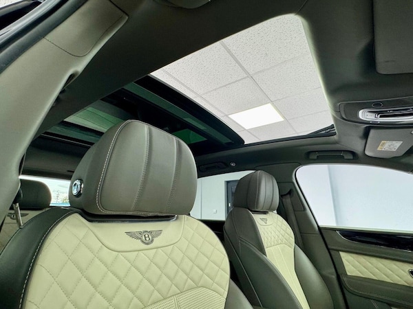 Used Bentley Bentayga 2019 for sale - 75731251: Photo 11