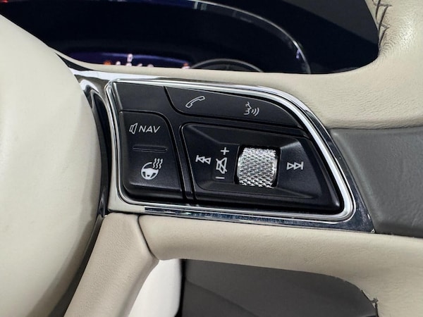 Used Bentley Bentayga 2019 for sale - 75731251: Photo 50
