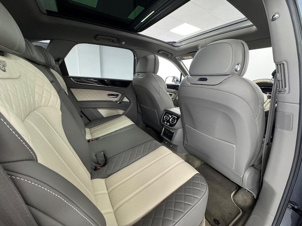 Used Bentley Bentayga 2019 for sale - 75731251: Photo 57