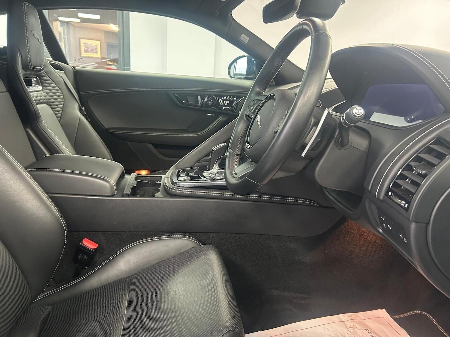 Used Jaguar F-Type 2021 for sale - 76951030: Photo 10