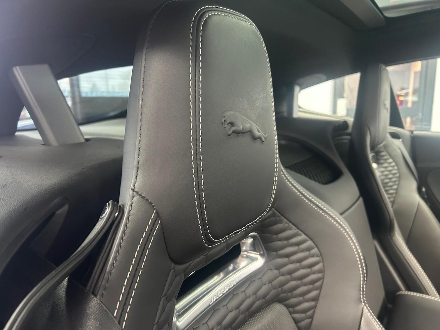 Used Jaguar F-Type 2021 for sale - 76951030: Photo 11