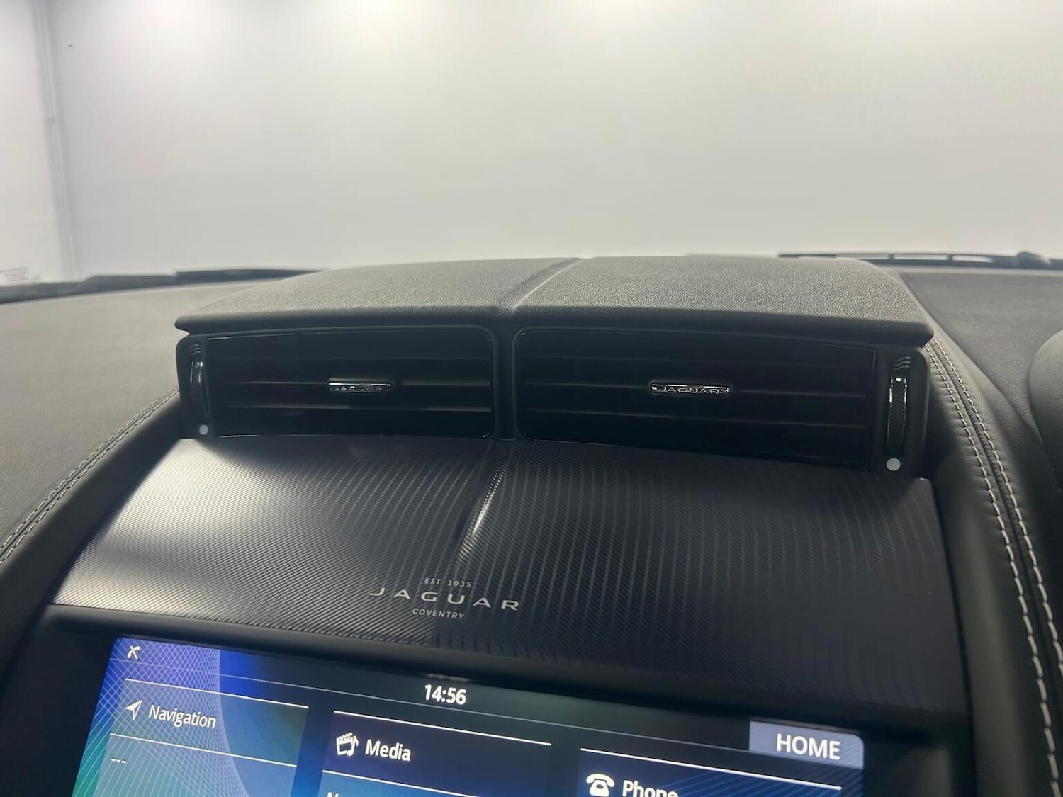 Used Jaguar F-Type 2021 for sale - 76951030: Photo 24