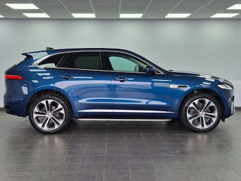 Used Jaguar F-Pace 2022 for sale - 77901309: Photo