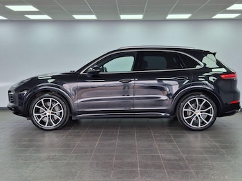 Used Porsche Cayenne 2019 for sale - 78229018: Photo