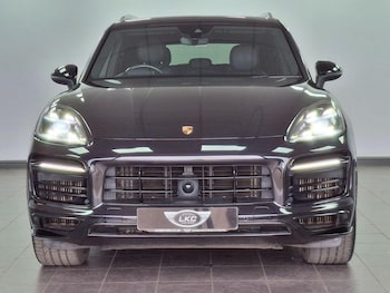 Used Porsche Cayenne 2019 for sale - 78229018: Photo