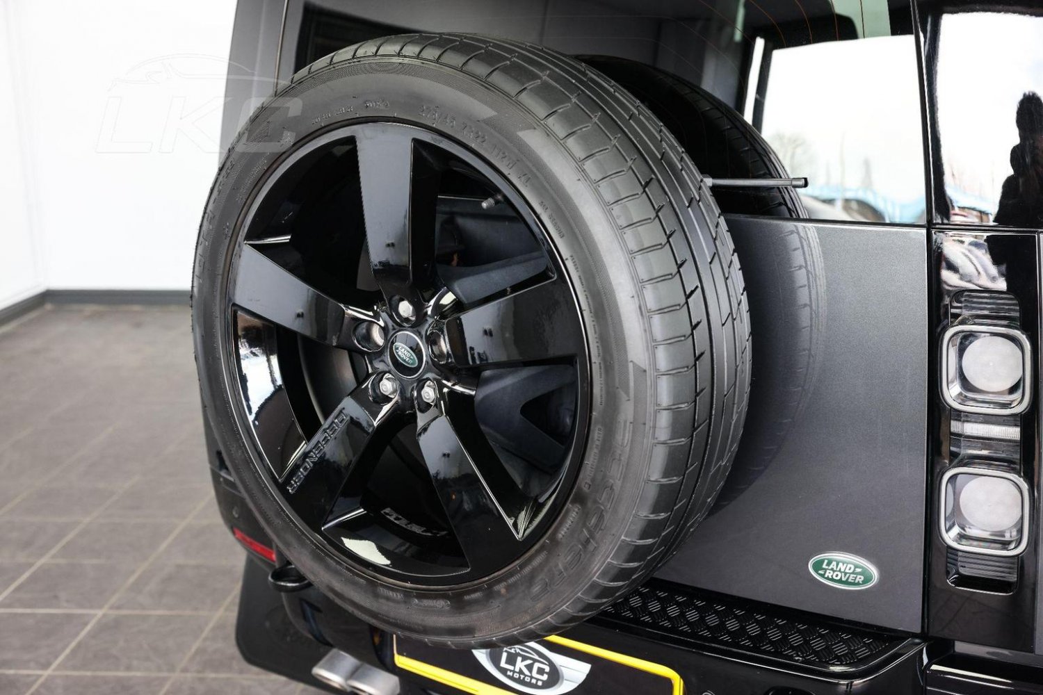 Used Land Rover Defender 110 2023 for sale - 76794598: Photo 12