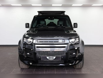 Used Land Rover Defender 110 2023 for sale - 76794598: Photo