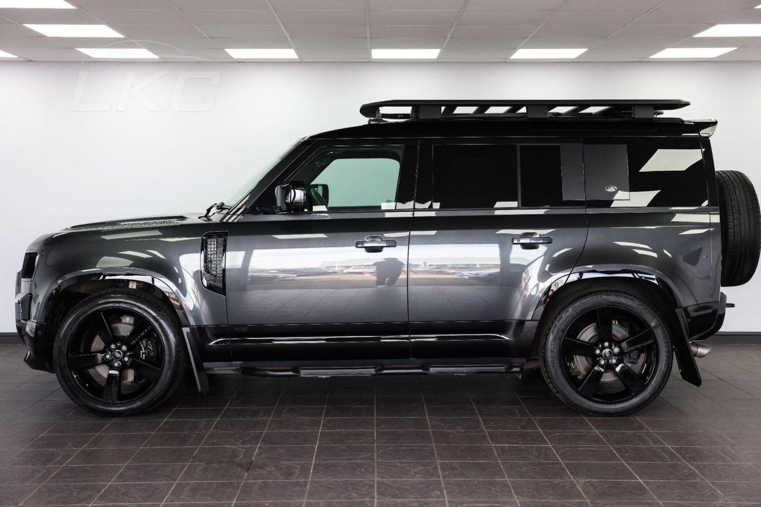 Used Land Rover Defender 110 2023 for sale - 76794598: Photo 61