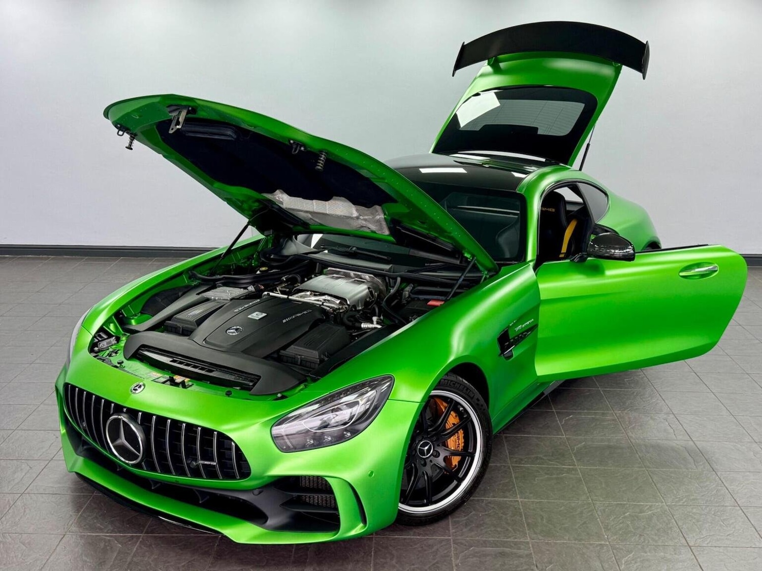 Used Mercedes-Benz AMG GT 2017 for sale - 76281386: Photo 13