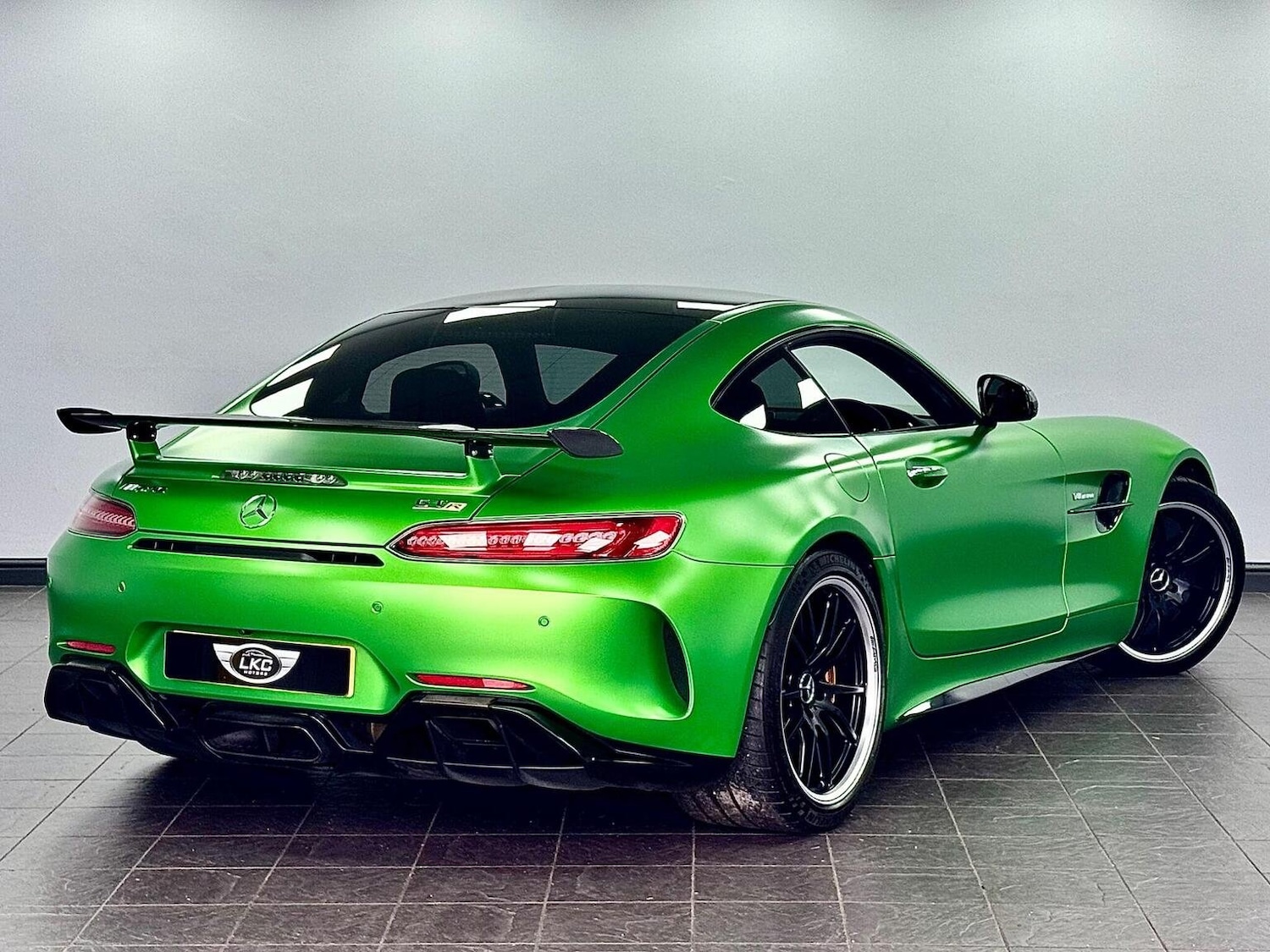 Used Mercedes-Benz AMG GT 2017 for sale - 76281386: Photo 24