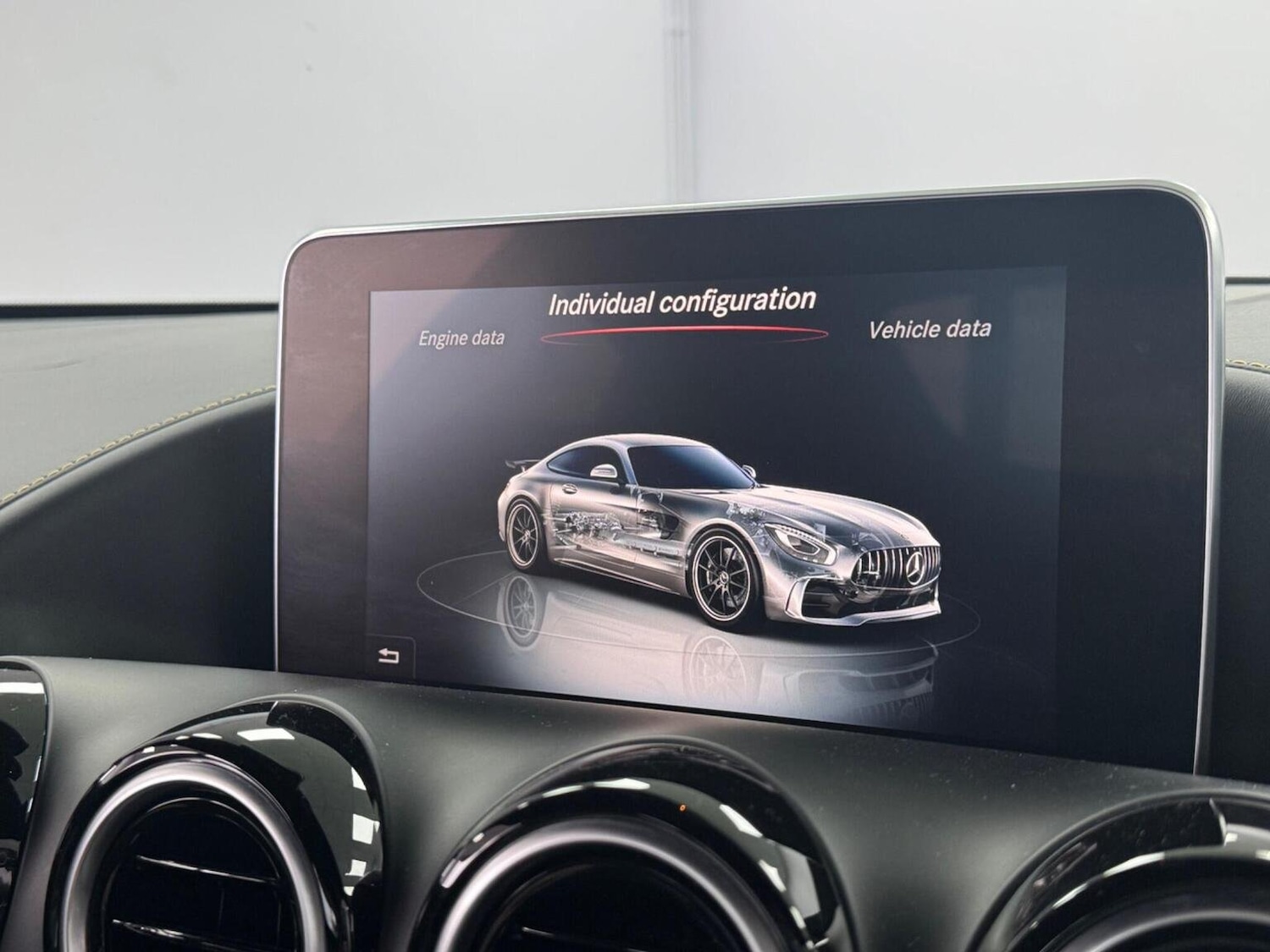 Used Mercedes-Benz AMG GT 2017 for sale - 76281386: Photo 31