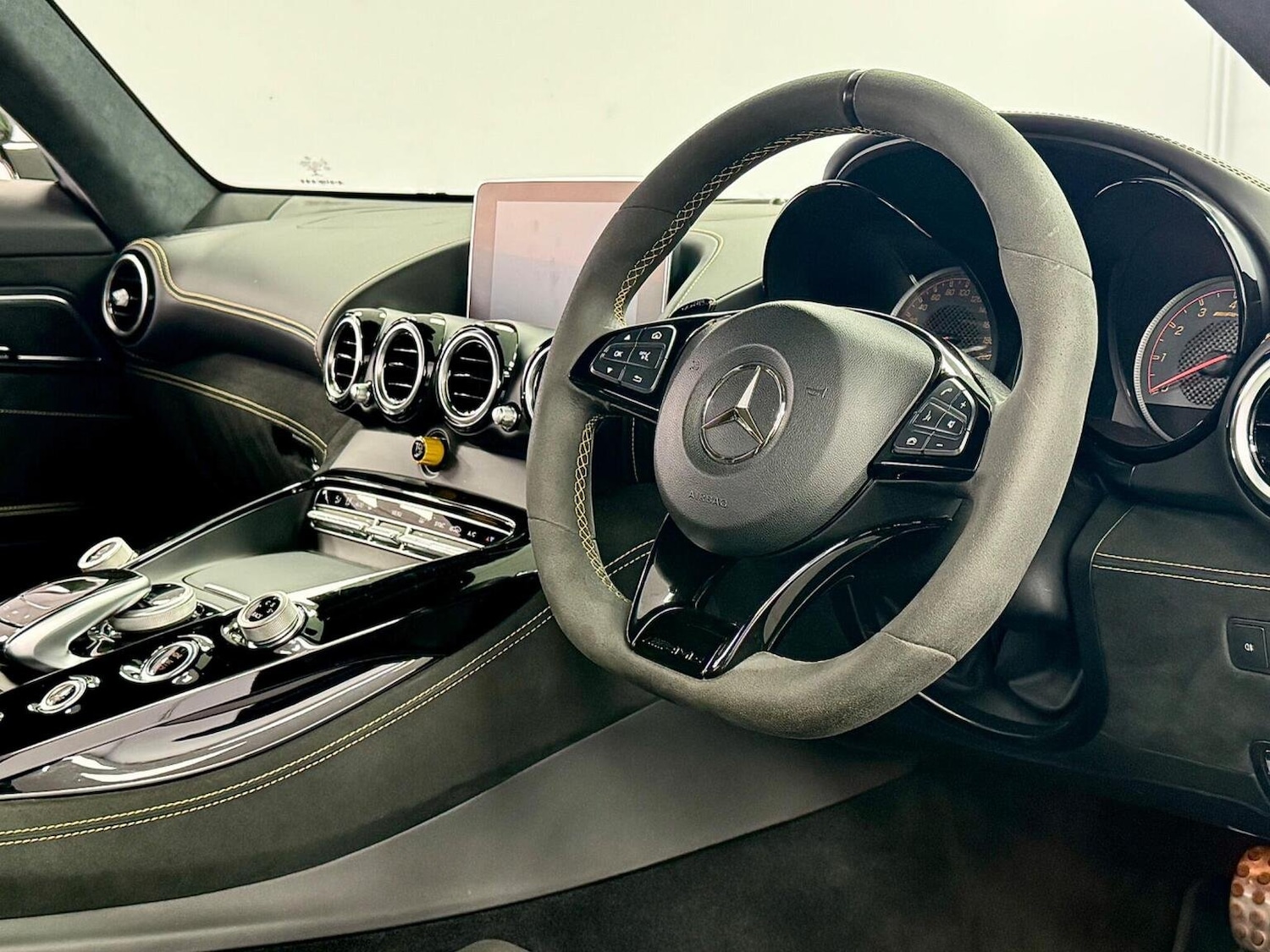 Used Mercedes-Benz AMG GT 2017 for sale - 76281386: Photo 5