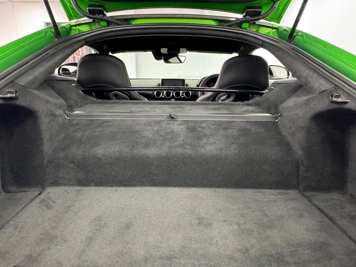 Used Mercedes-Benz AMG GT 2017 for sale - 76281386: Photo 64