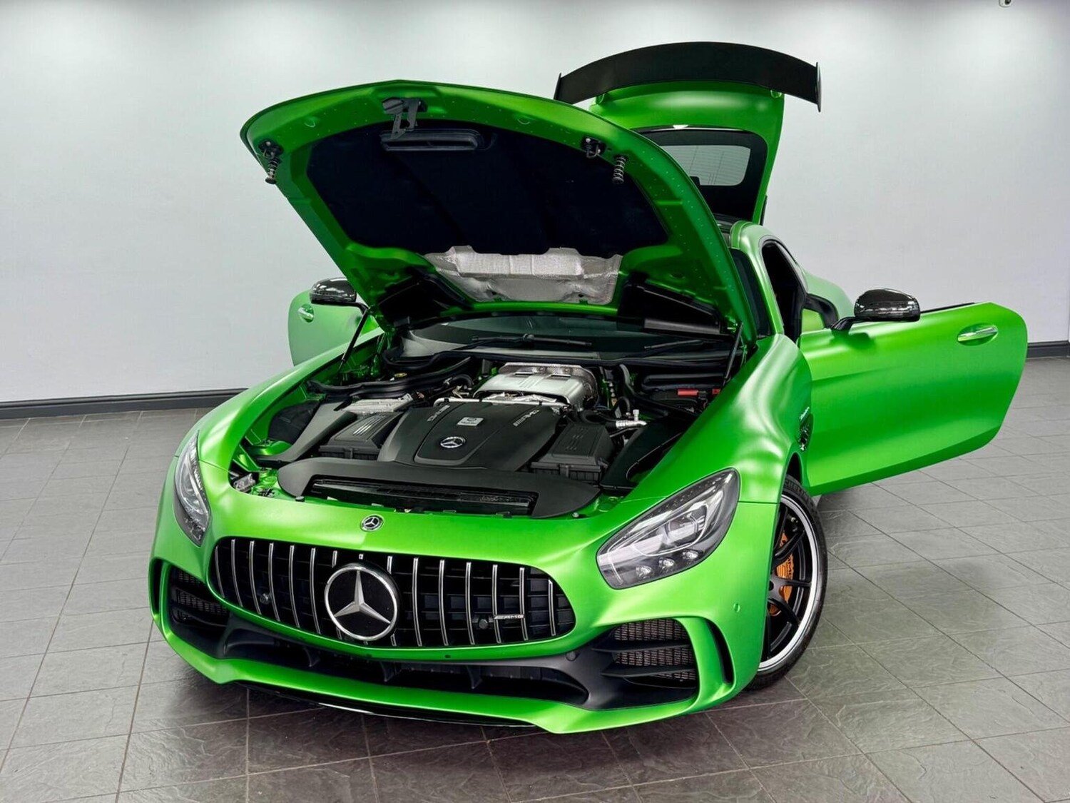 Used Mercedes-Benz AMG GT 2017 for sale - 76281386: Photo 66