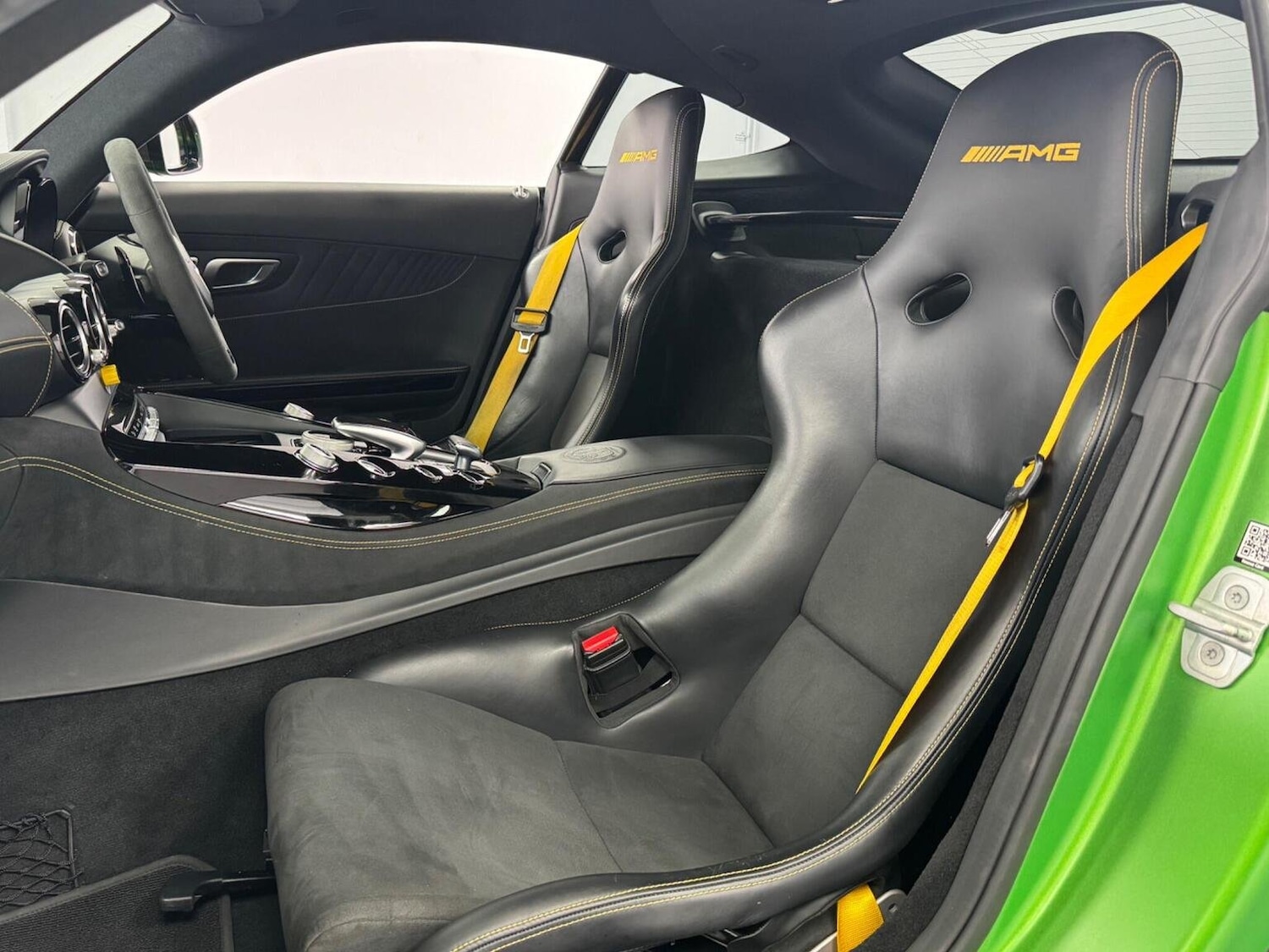 Used Mercedes-Benz AMG GT 2017 for sale - 76281386: Photo 8