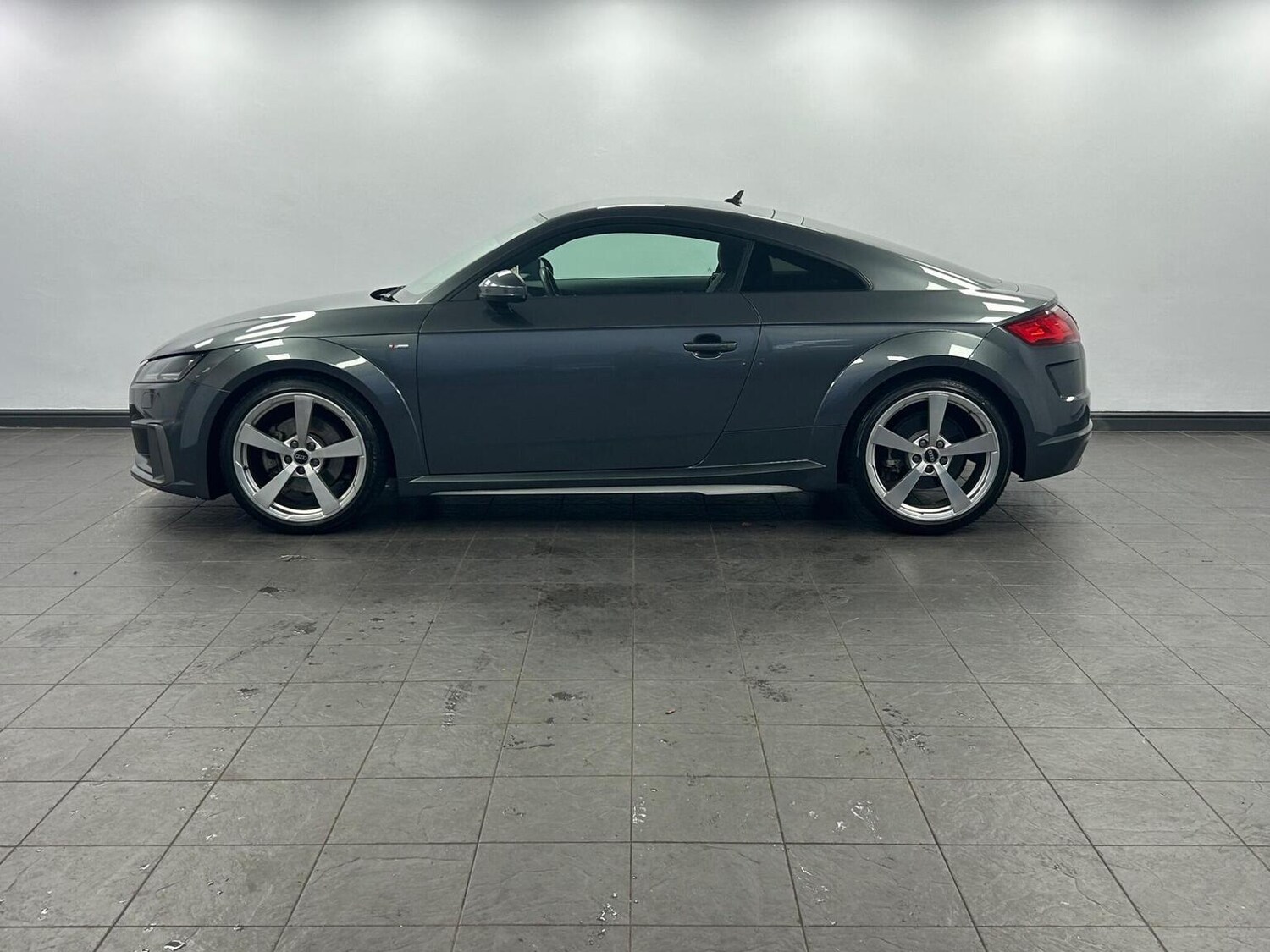 Used Audi TT 2022 for sale - 77045393: Photo 3