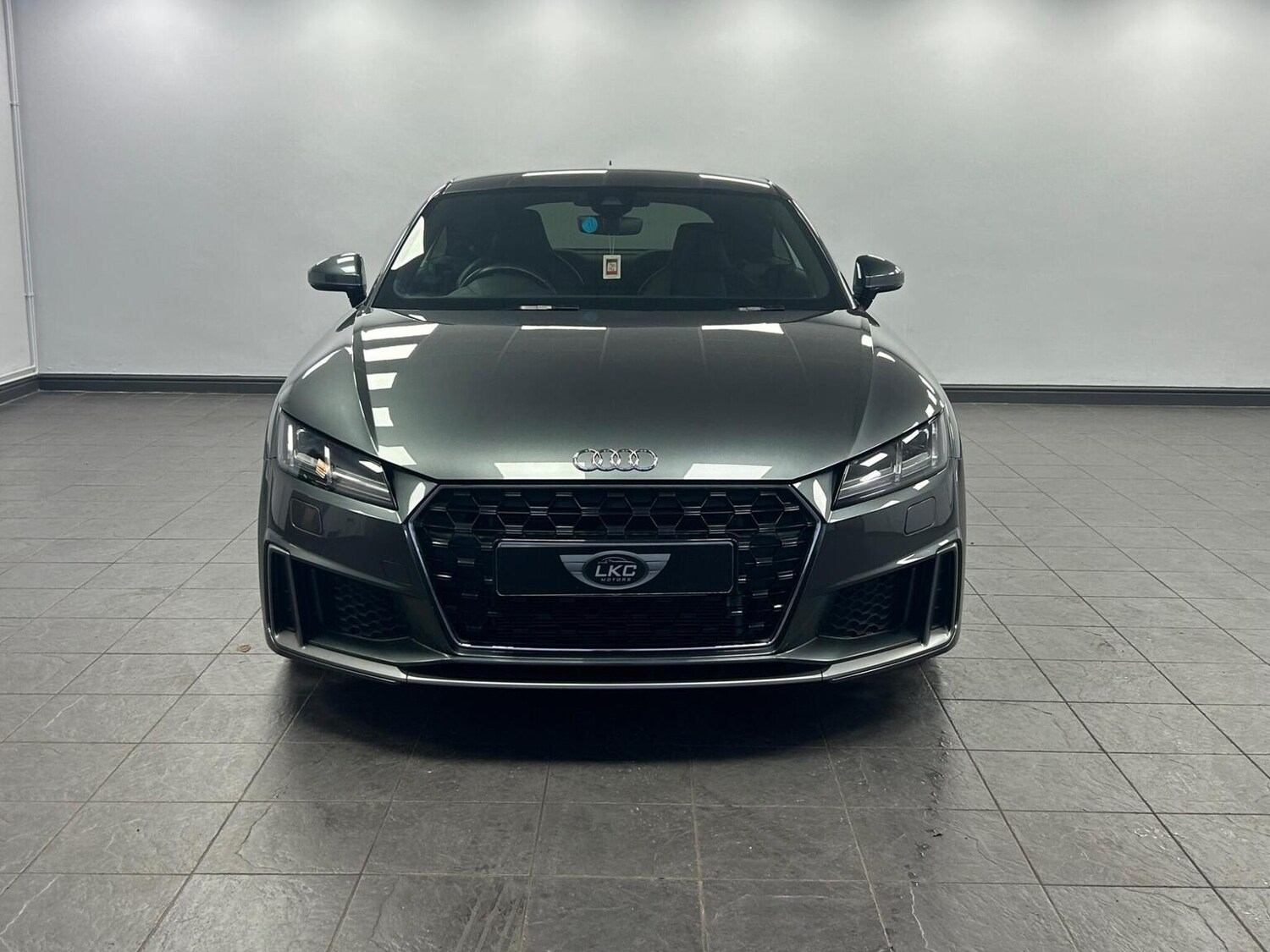 Used Audi TT 2022 for sale - 77045393: Photo 4