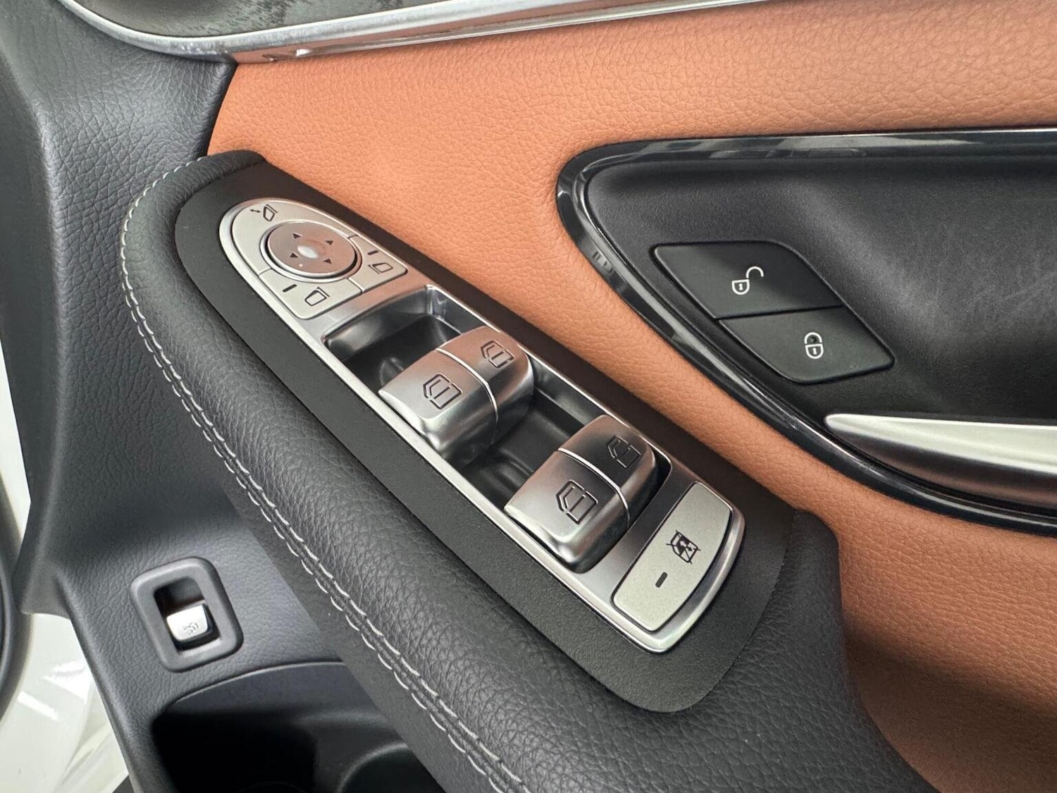 Used Mercedes-Benz GLC 2020 for sale - 78168737: Photo 38