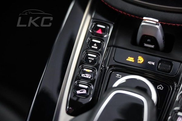 Used Aston Martin DBX 2020 for sale - 75202528: Photo 27