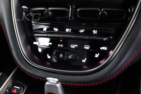 Used Aston Martin DBX 2020 for sale - 75202528: Photo 28