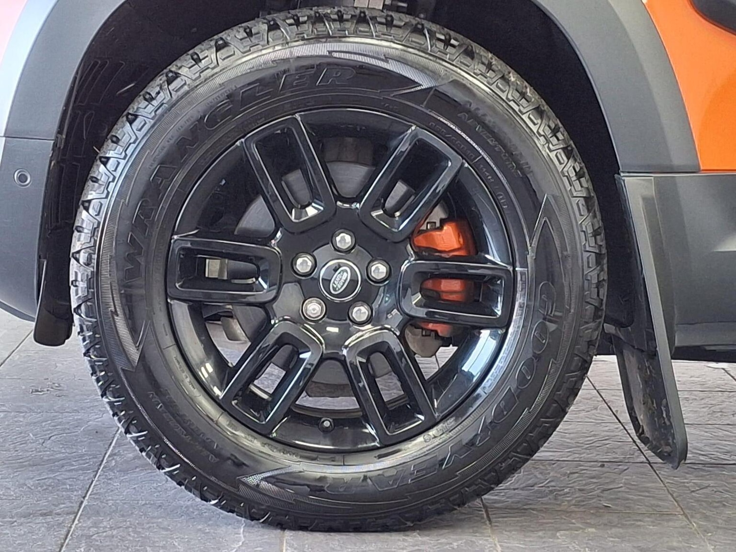 Used Land Rover Defender 2023 for sale - 77020582: Photo 19