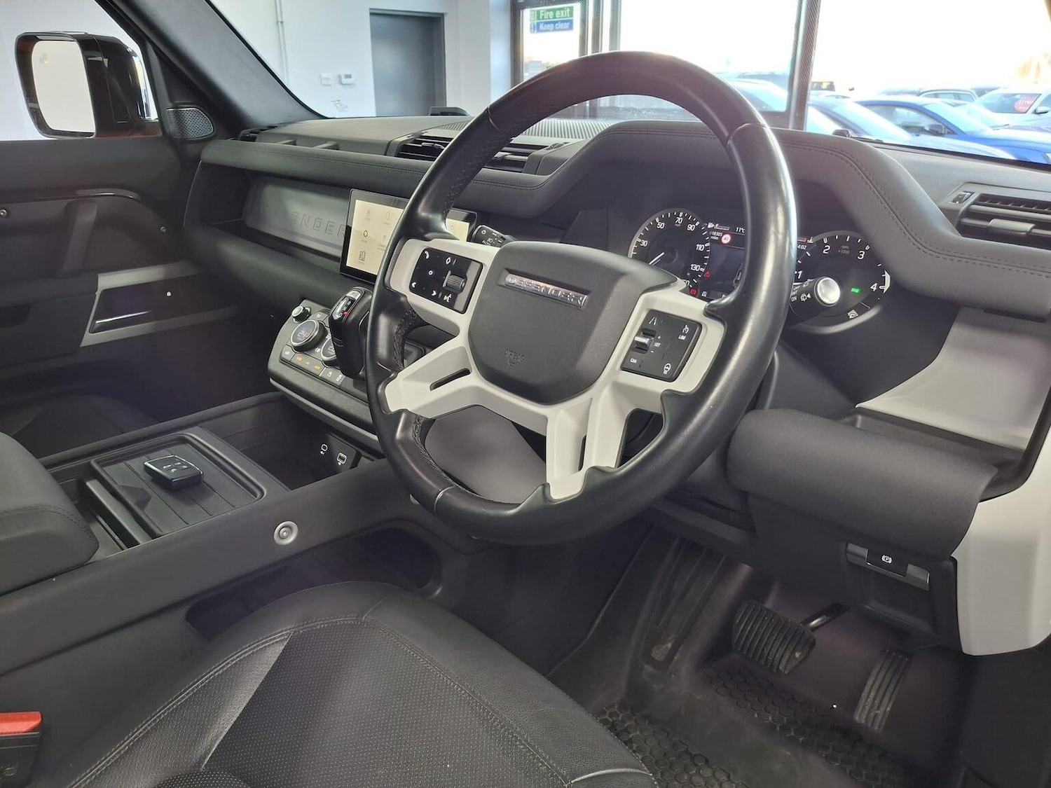 Used Land Rover Defender 2023 for sale - 77020582: Photo 23