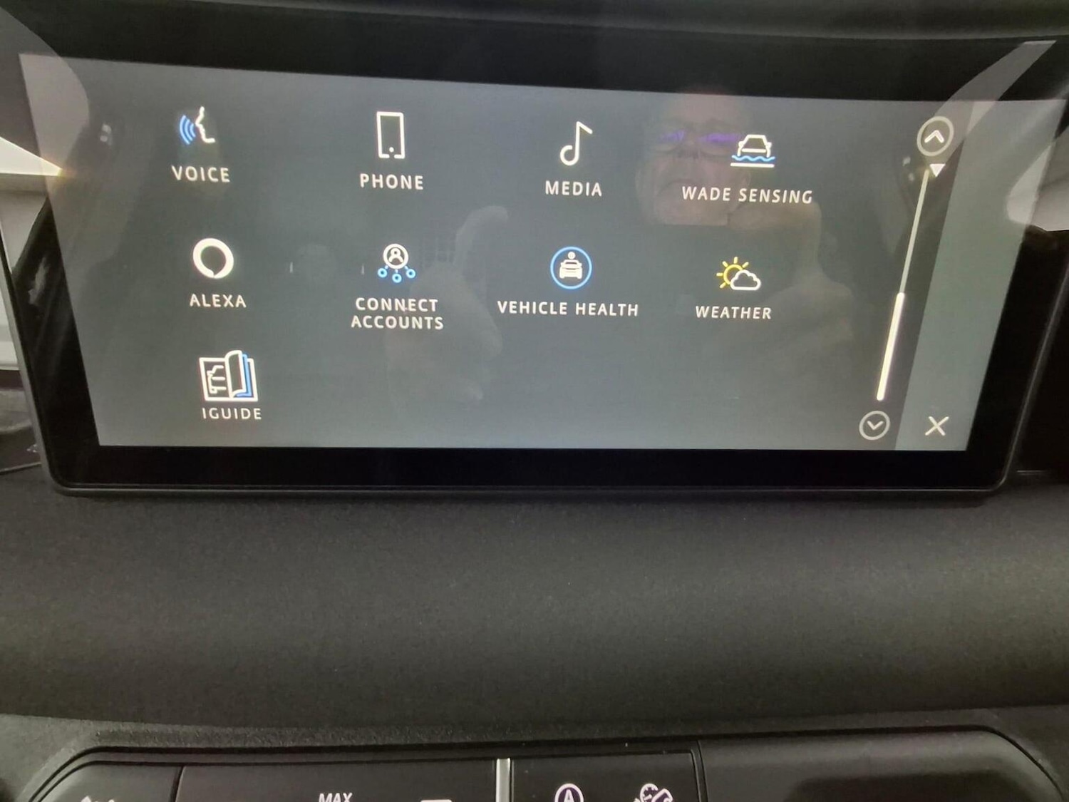 Used Land Rover Defender 2023 for sale - 77020582: Photo 26