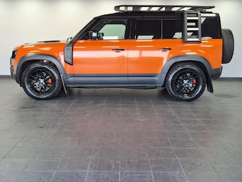 Used Land Rover Defender 2023 for sale - 77020582: Photo