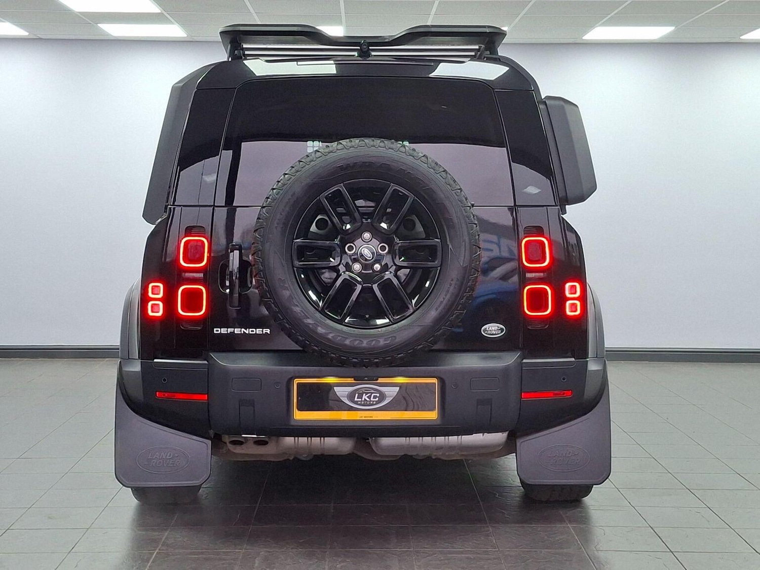 Used Land Rover Defender 110 2023 for sale - 77020582: Photo 83