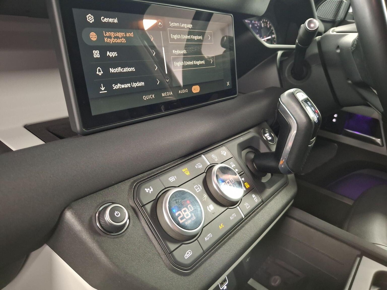 Used Land Rover Defender 110 2023 for sale - 77020582: Photo 92