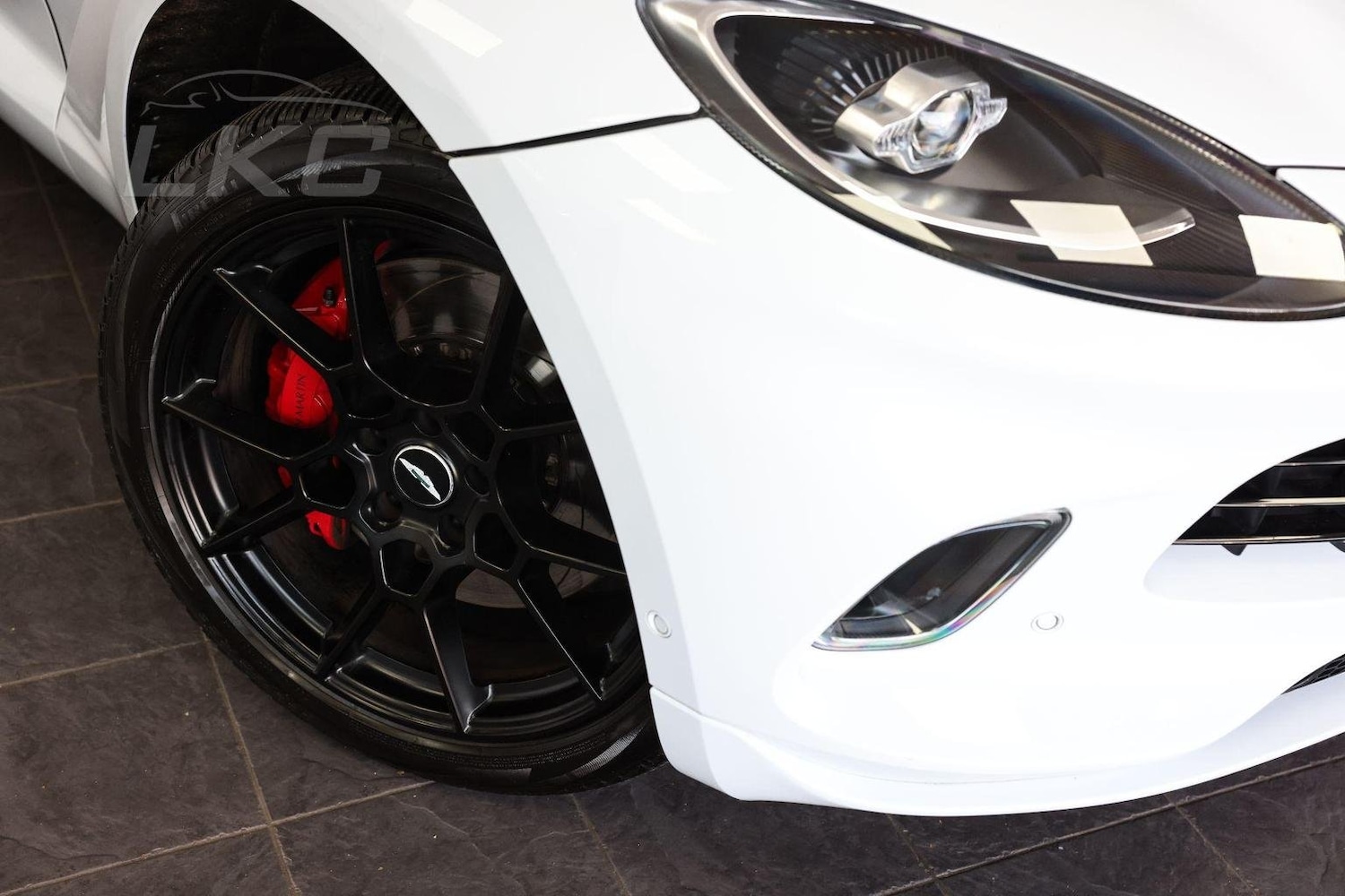 Used Aston Martin DBX 2020 for sale - 76769367: Photo 13