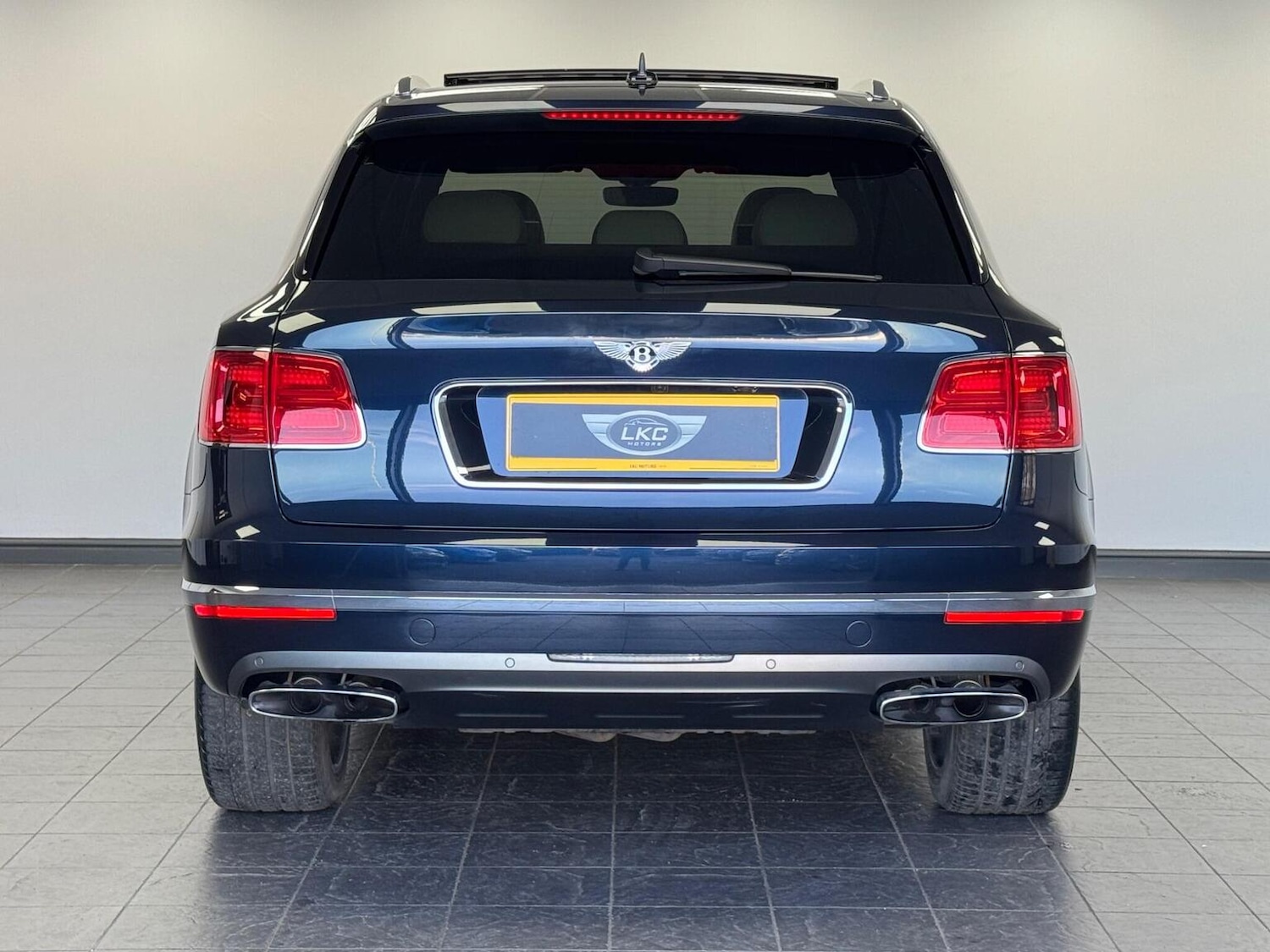 Used Bentley Bentayga 2018 for sale - 76560016: Photo 18