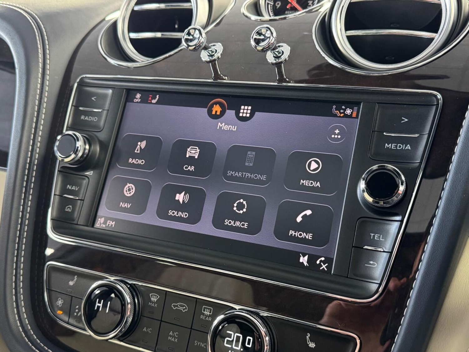 Used Bentley Bentayga 2018 for sale - 76560016: Photo 30