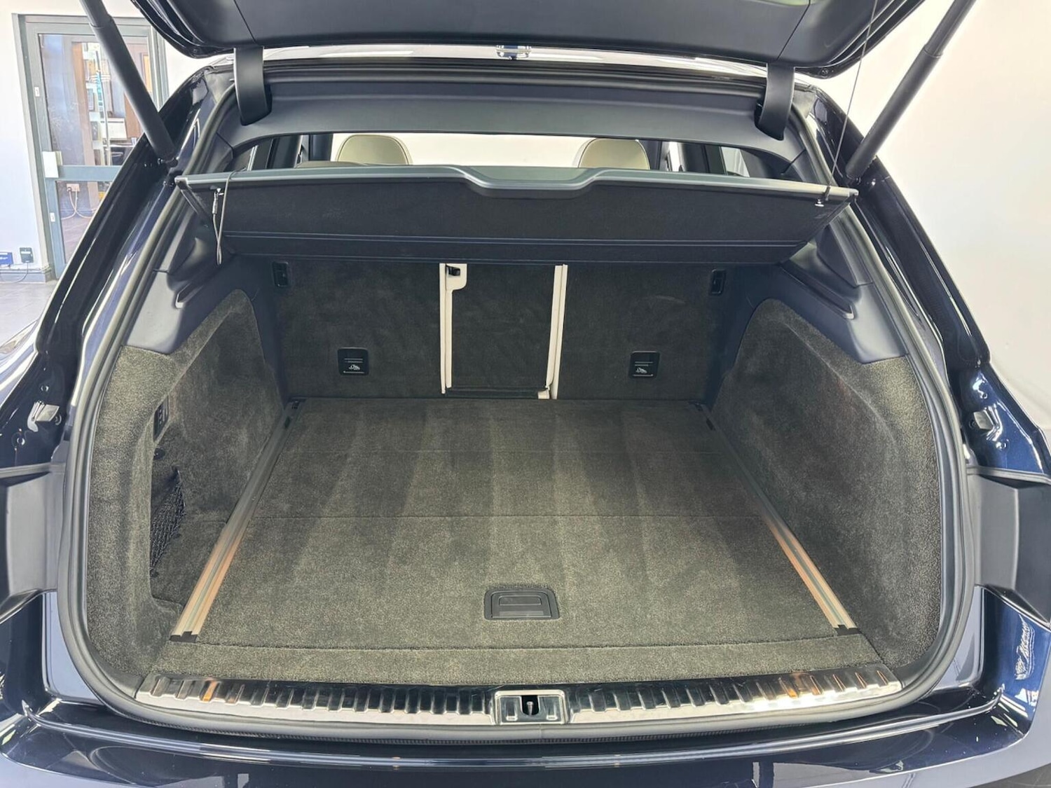 Used Bentley Bentayga 2018 for sale - 76560016: Photo 41