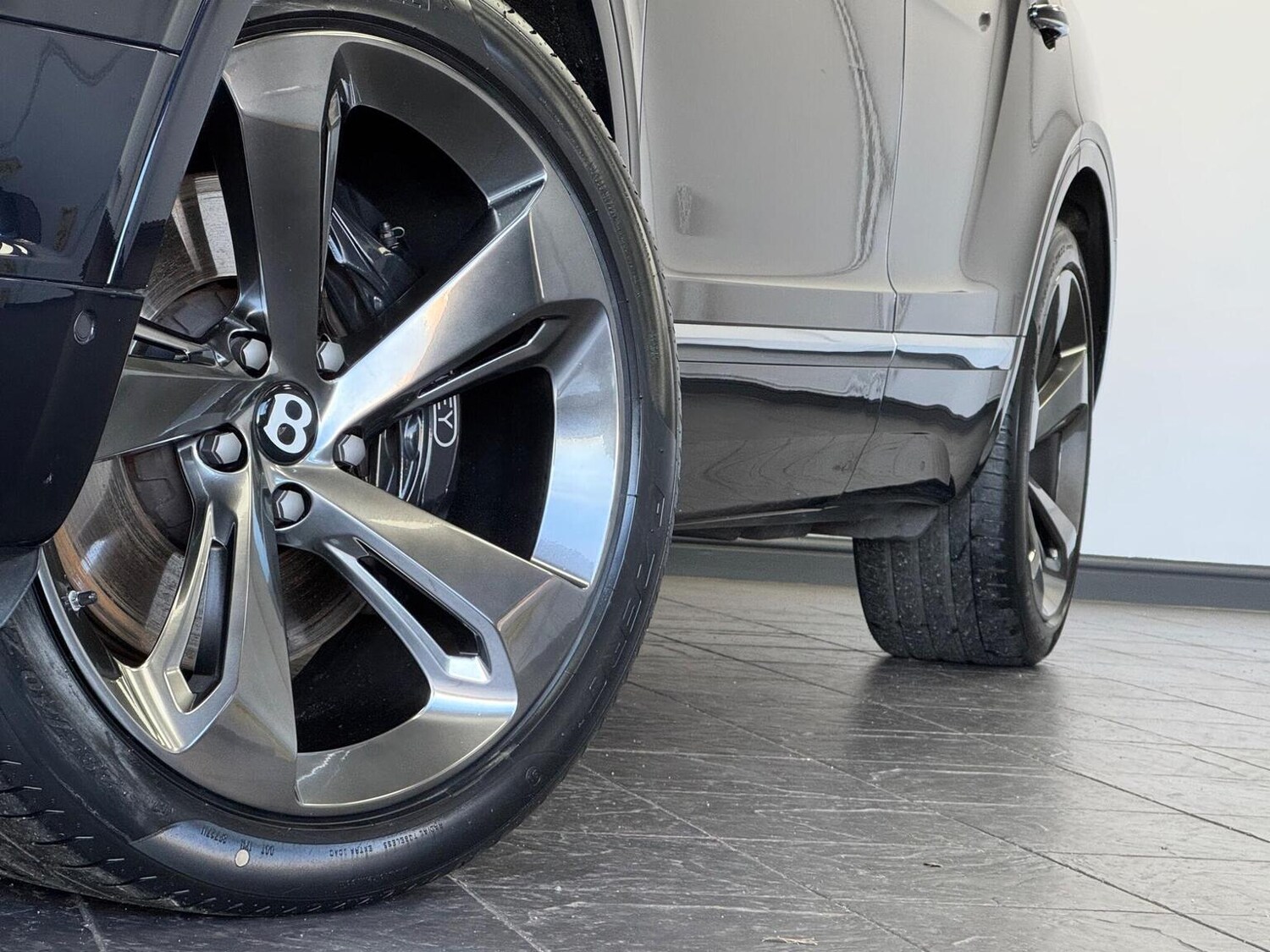 Used Bentley Bentayga 2018 for sale - 76560016: Photo 49