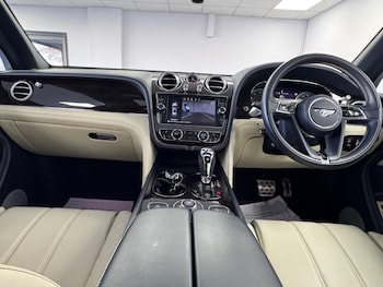 Used Bentley Bentayga 2018 for sale - 76560016: Photo