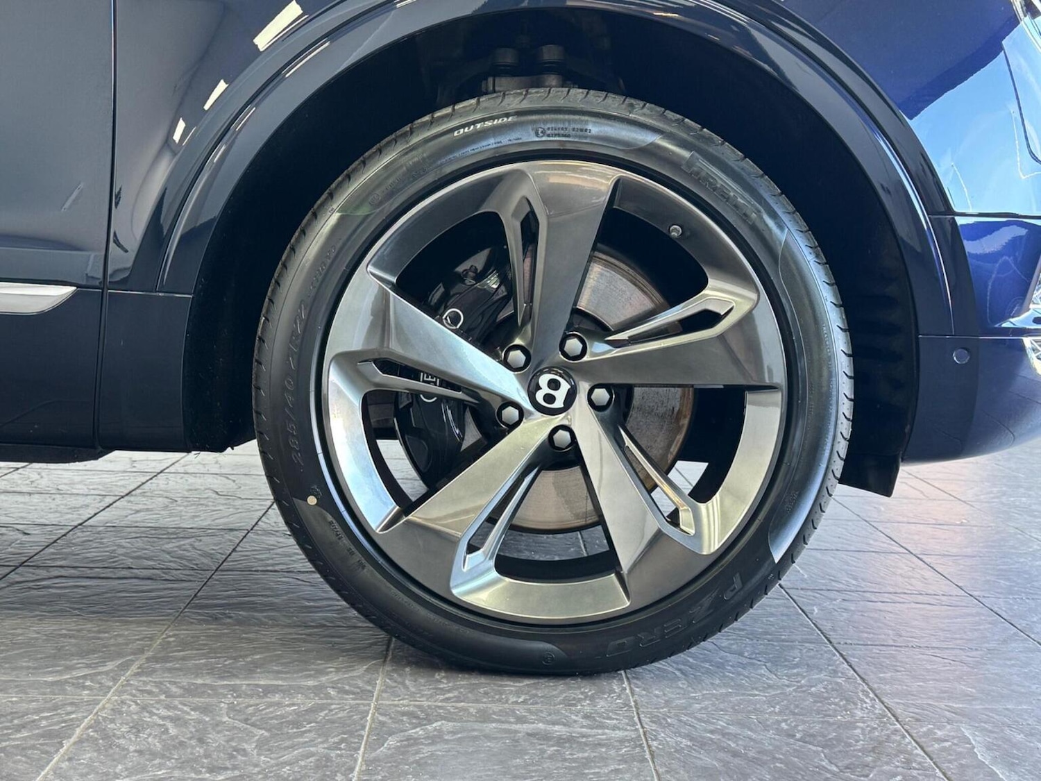 Used Bentley Bentayga 2018 for sale - 76560016: Photo 60