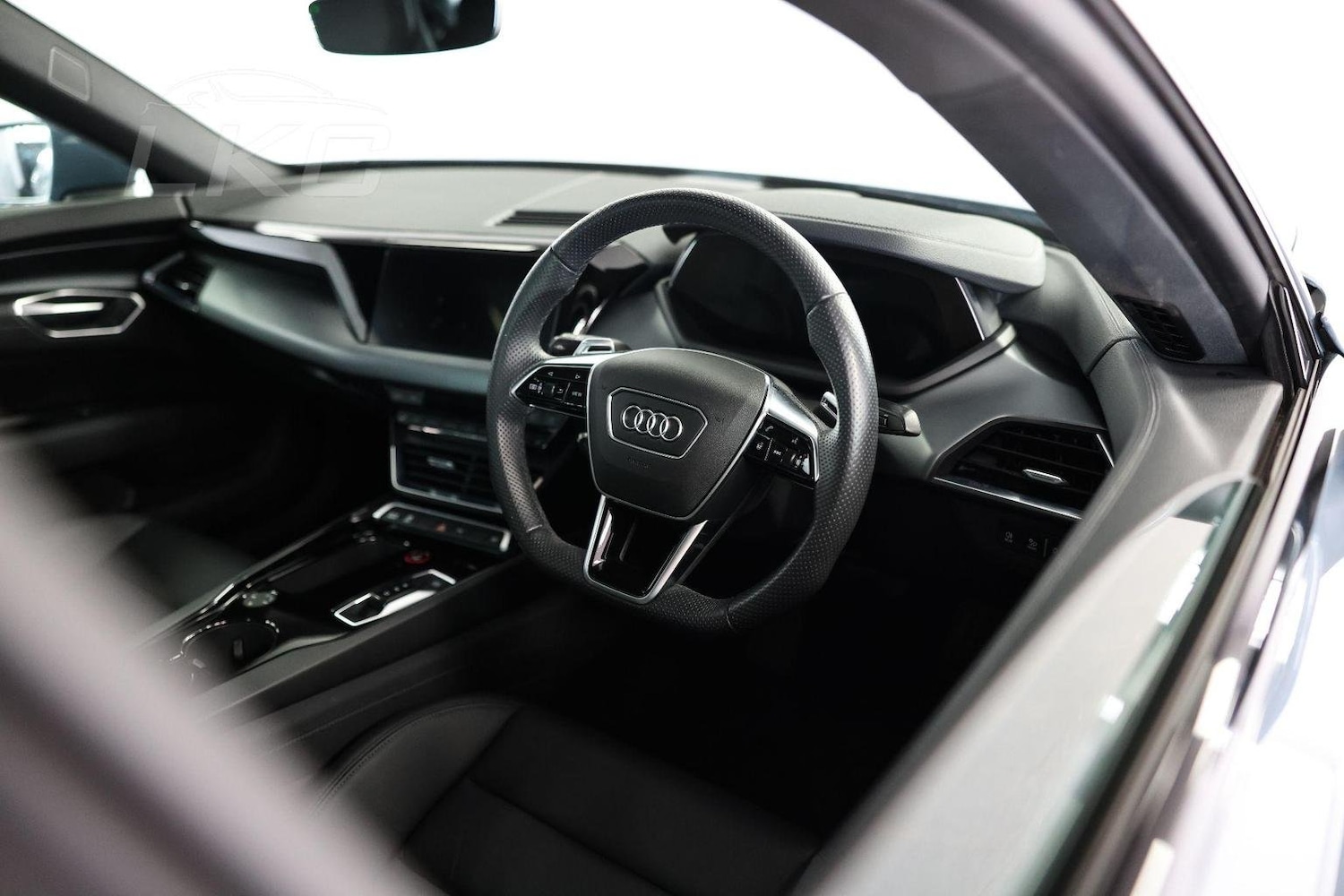 Used Audi e-tron GT 2022 for sale - 76986841: Photo 3