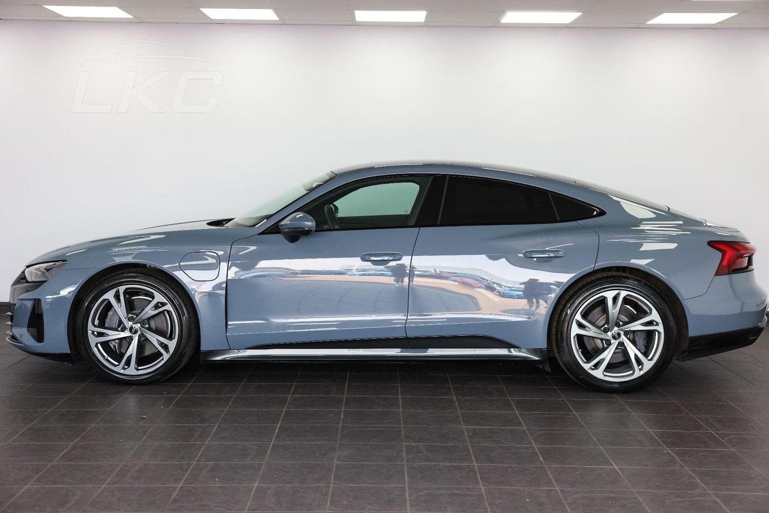 Used Audi e-tron GT 2022 for sale - 76986841: Photo 56