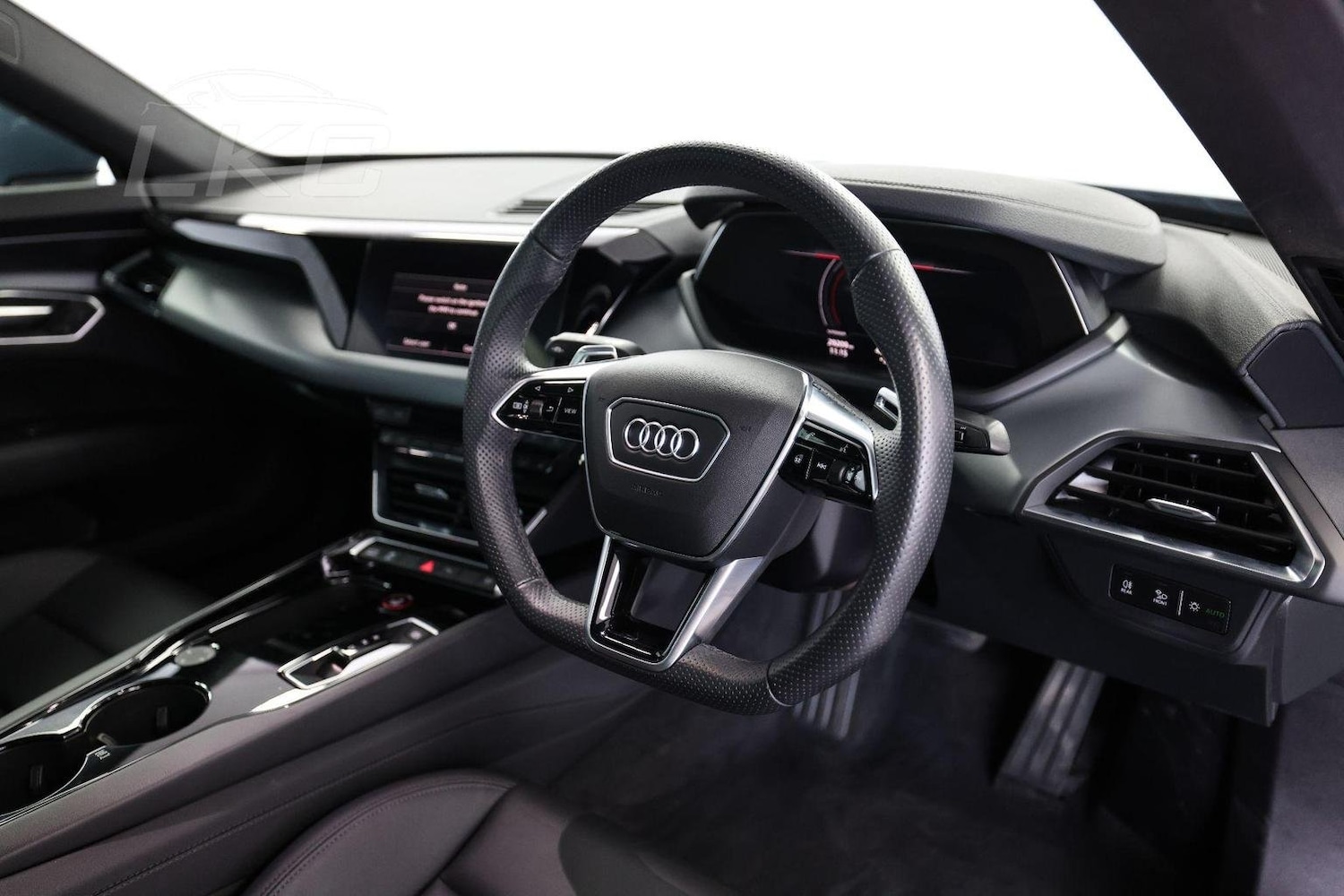 Used Audi e-tron 2022 for sale - 76794590: Photo 47