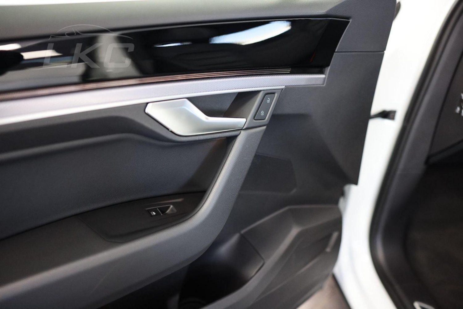 Used Volkswagen Touareg 2022 for sale - 76794596: Photo 46