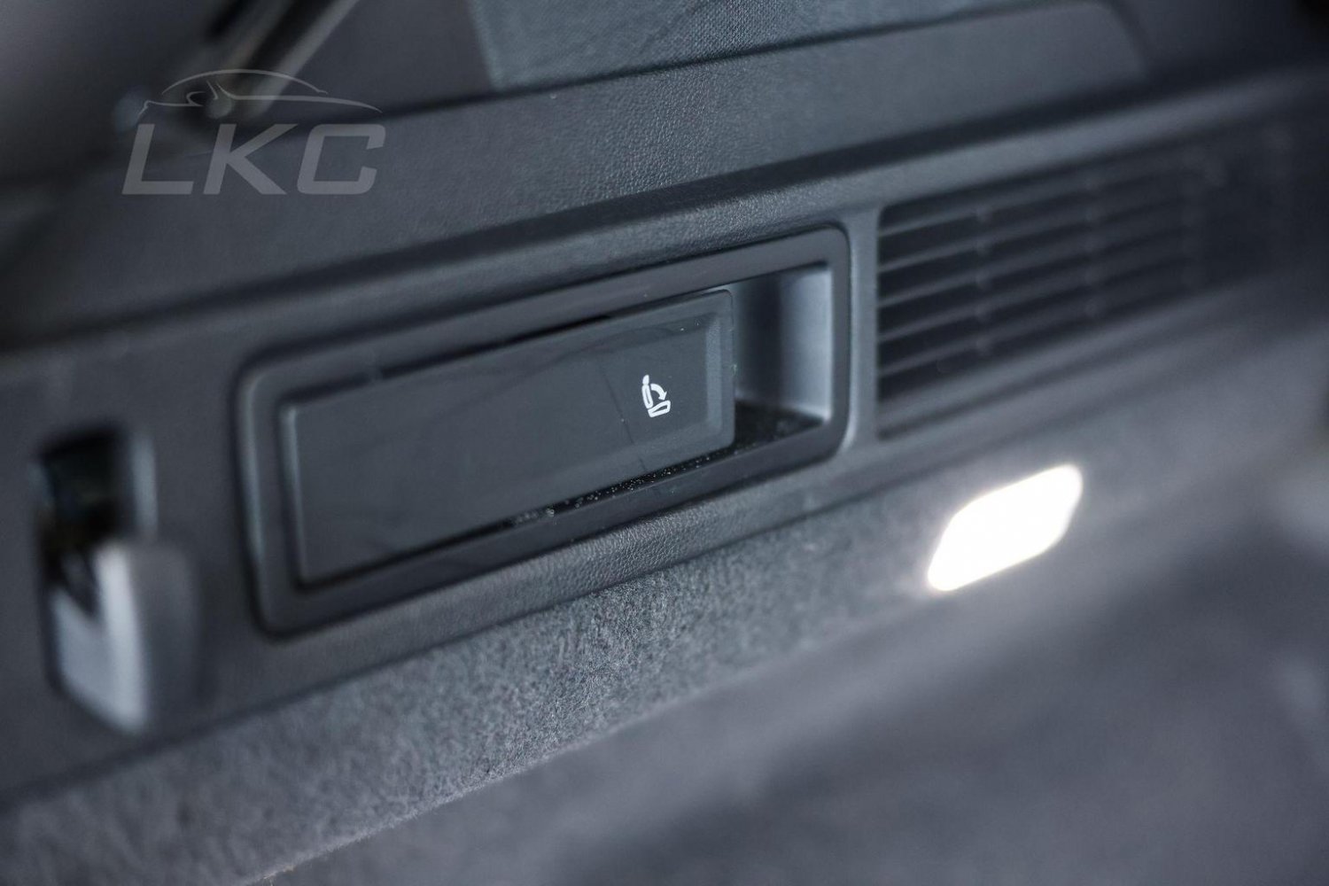 Used Volkswagen Touareg 2022 for sale - 76794596: Photo 54