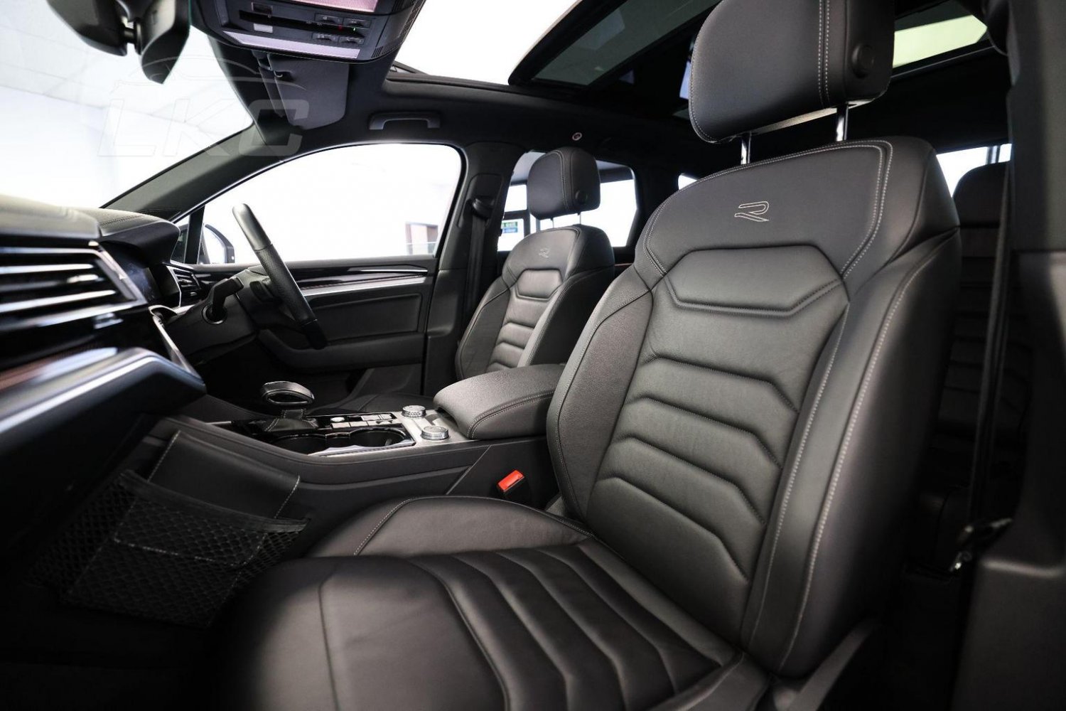 Used Volkswagen Touareg 2022 for sale - 76794596: Photo 58