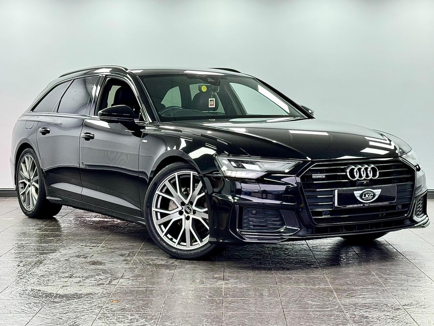 Used Audi A6 Avant 2022 for sale - 76591577: Photo 2