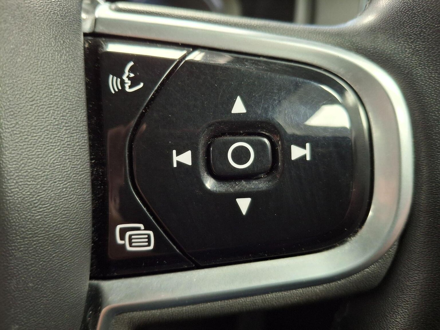 Used Volvo XC90 2022 for sale - 77129517: Photo 9