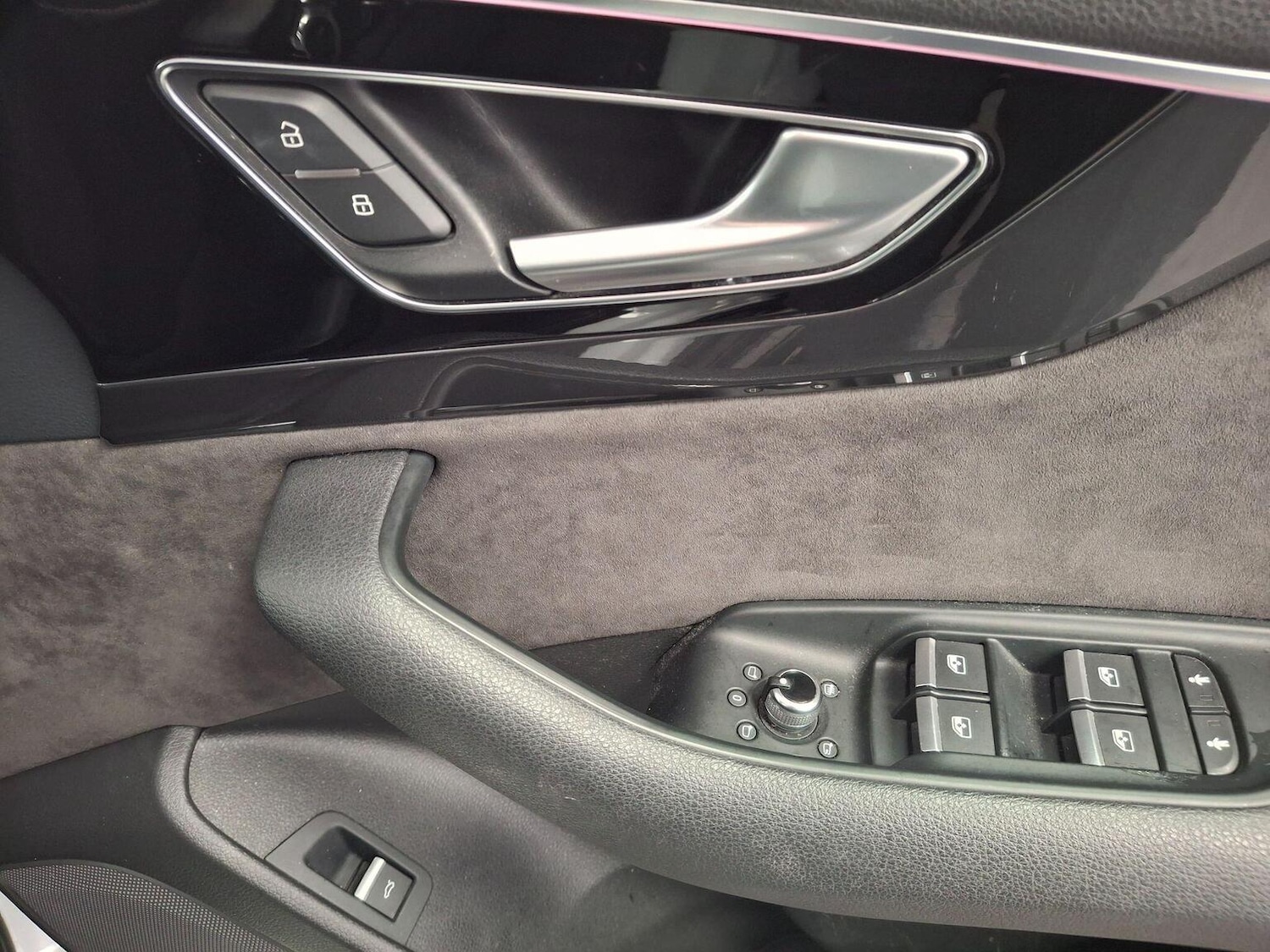 Used Audi Q7 2018 for sale - 77632377: Photo 25