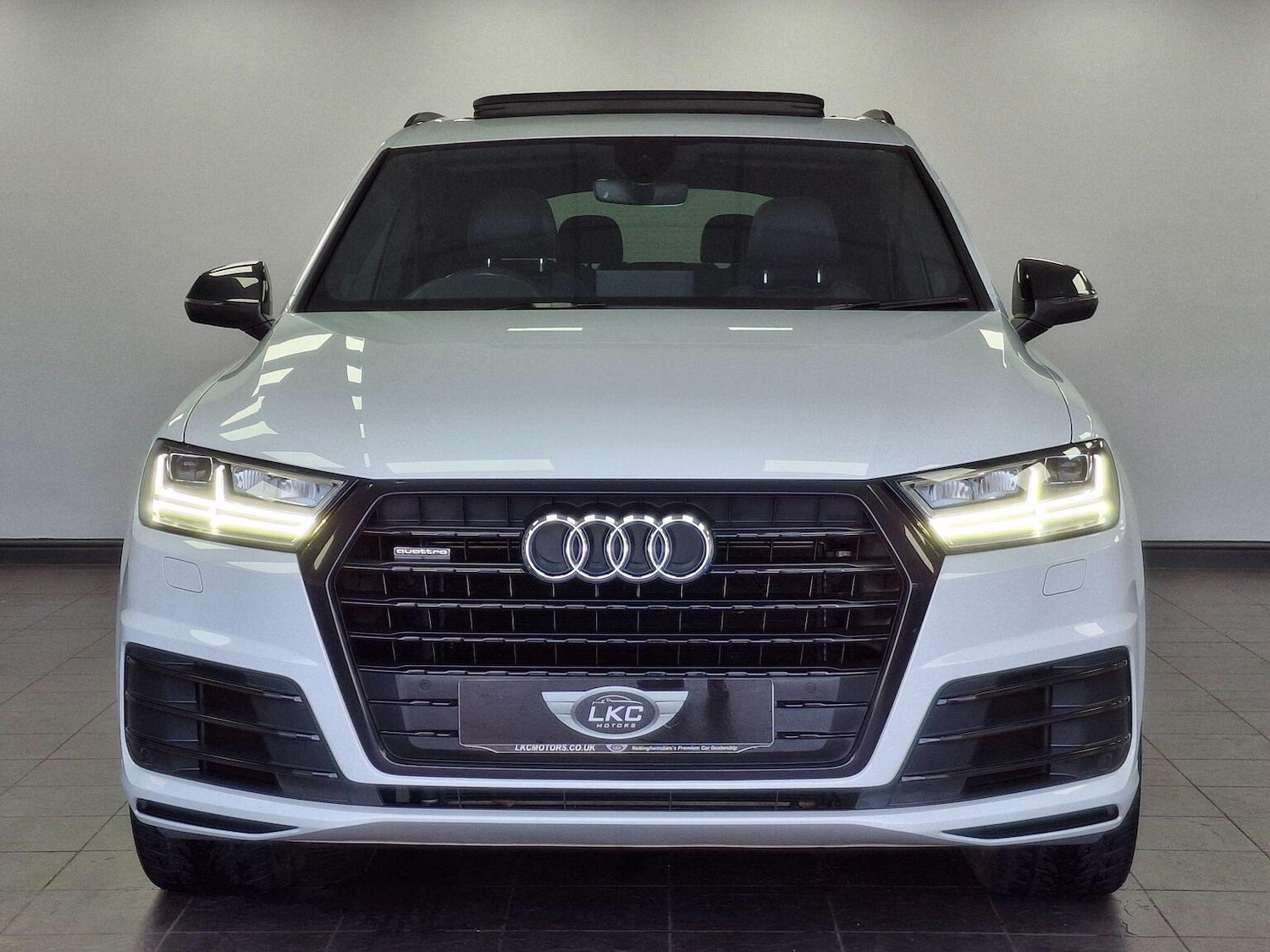 Used Audi Q7 2018 for sale - 77632377: Photo 3