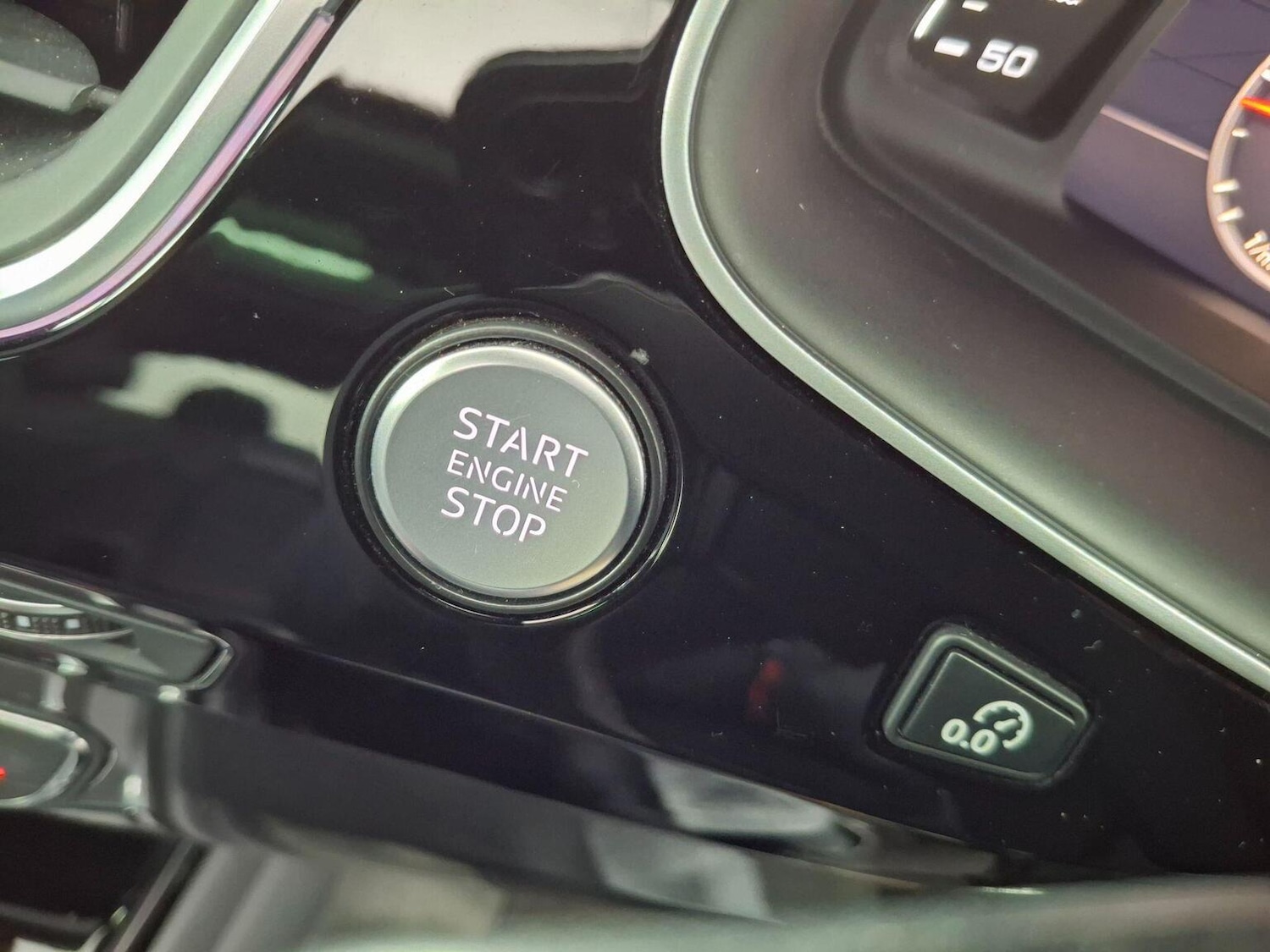 Used Audi Q7 2018 for sale - 77632377: Photo 35