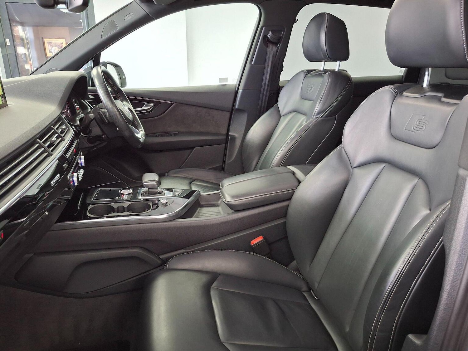 Used Audi Q7 2018 for sale - 77632377: Photo 56