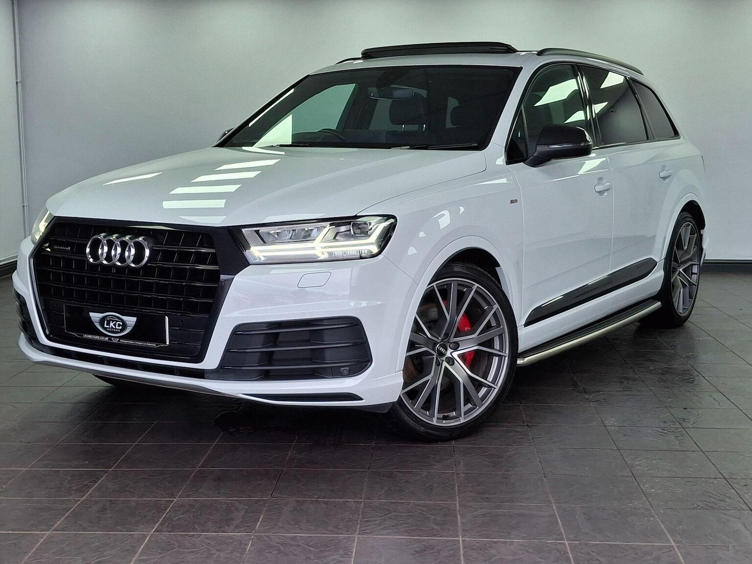 Used Audi Q7 2018 for sale - 77632377: Photo 62
